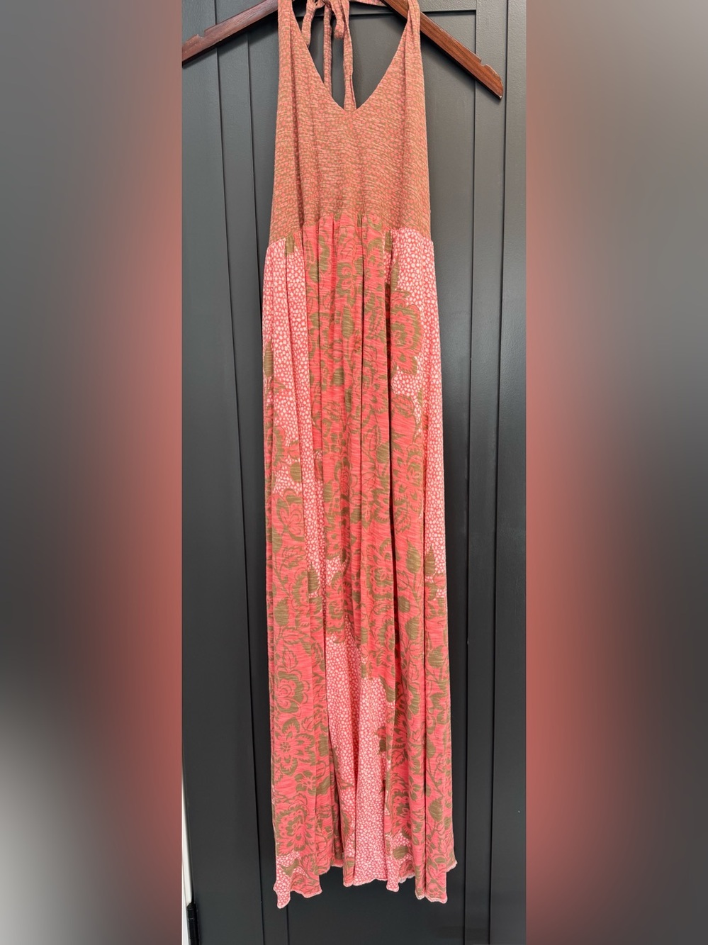 Tommy Bahama pink floral pattern halter maxi dress. Woman’s size small